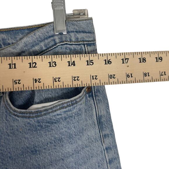 Levi's Vintage Big E Wedgie Women's Size 31 Light Wash Button Fly Cropped Jeans - Picture 9 of 11